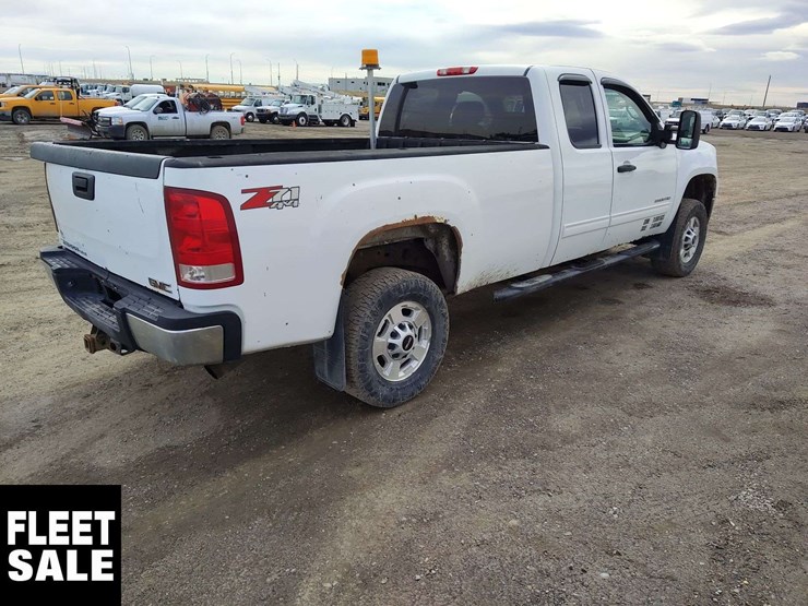 2013-gmc-sierra-2500hd-image-5
