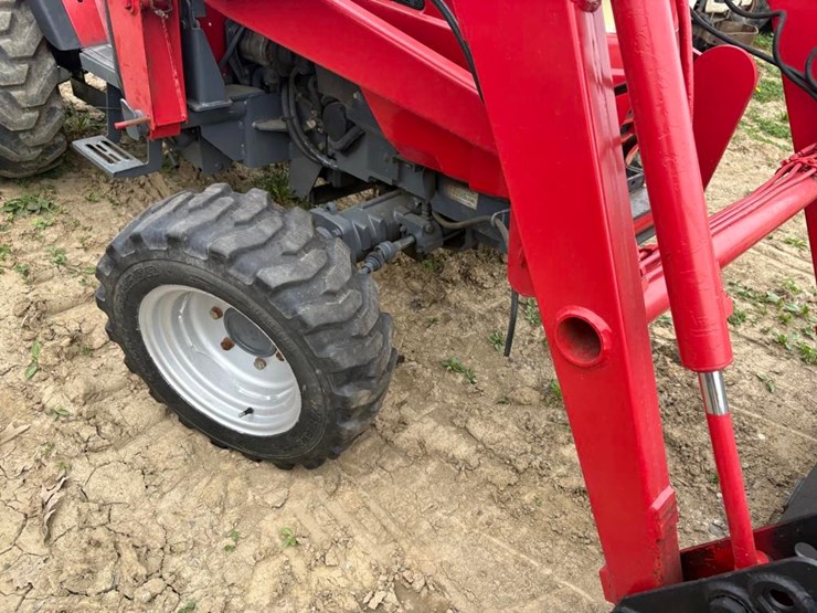 mahindra-2310-image-10