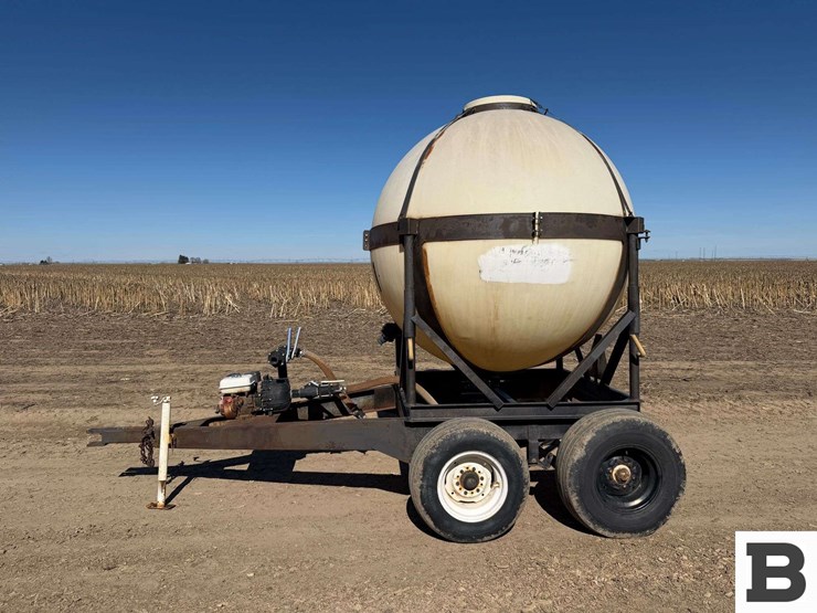 bubble-tank-chemigation-trailer-image-2