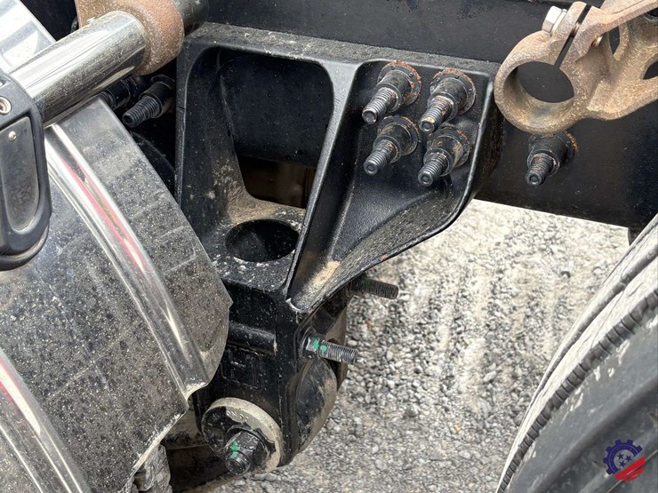 2024-international-hx520-image-51