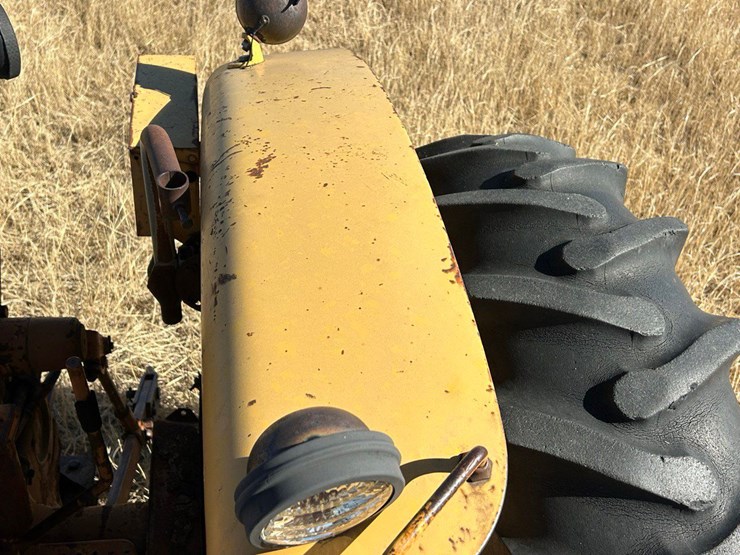 minneapolis-moline-m602-image-23