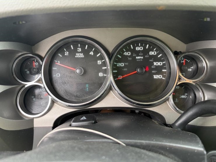 2012-gmc-sierra-2500-image-15