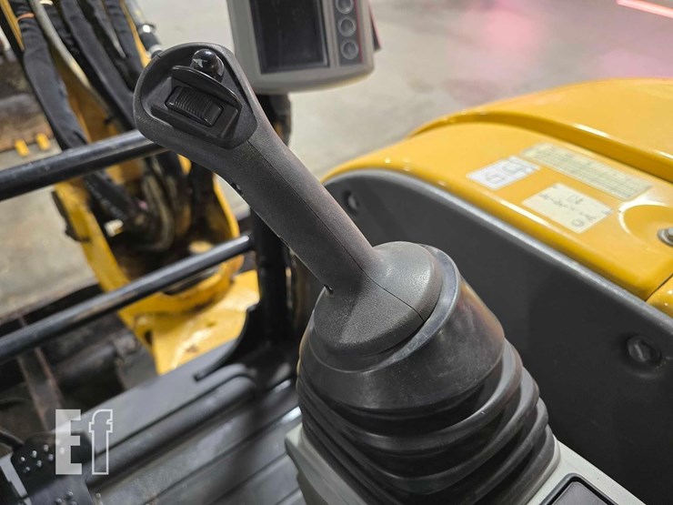 2020-caterpillar-305e2-cr-image-16