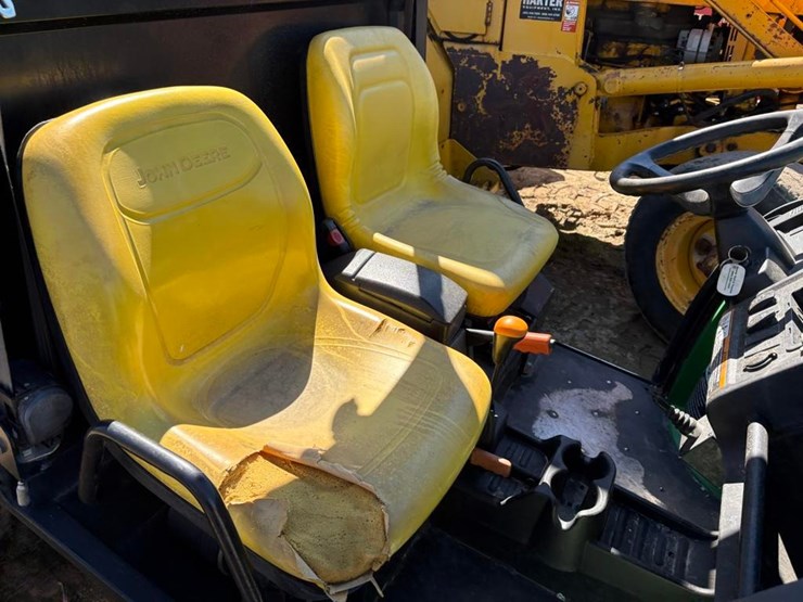 john-deere-gator-image-10