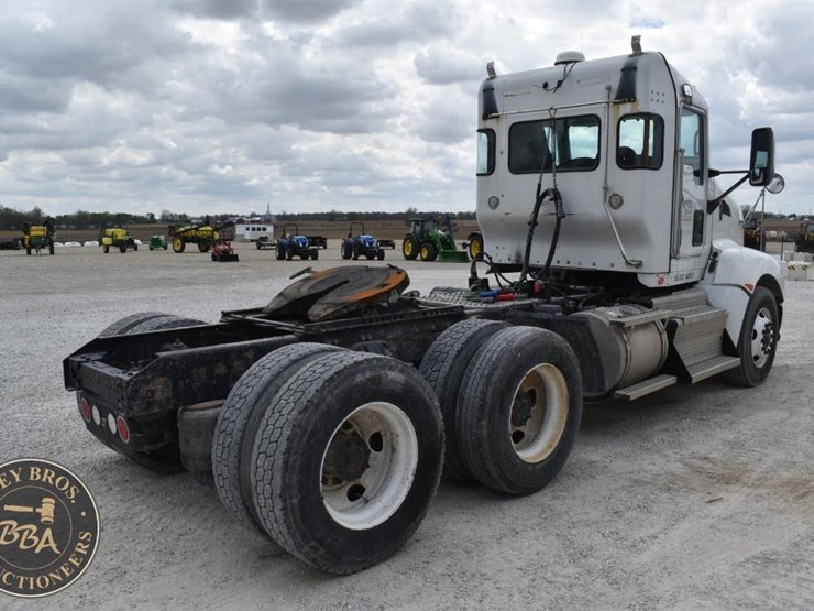 2014-kenworth-t660-image-5