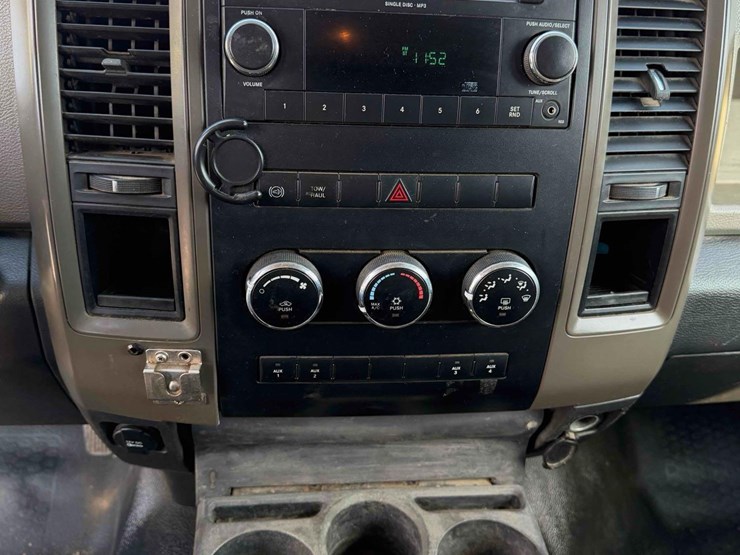 2011-ram-4500-utility-body-image-21