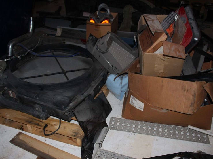 2019-peterbilt-glider-1npbggggx0d654893-mileage:-milage-unknown-image-38