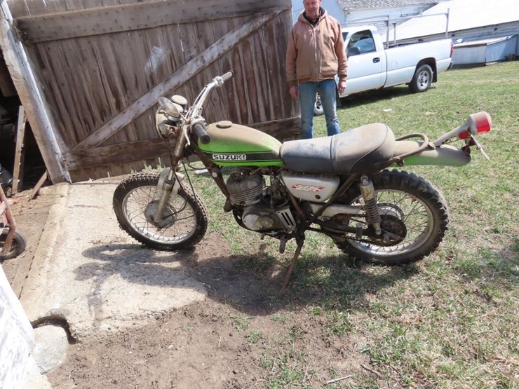 1971-suzuki-ts250-motorcycle-image-3