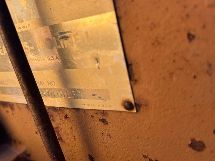 minneapolis-moline-m602-image-30