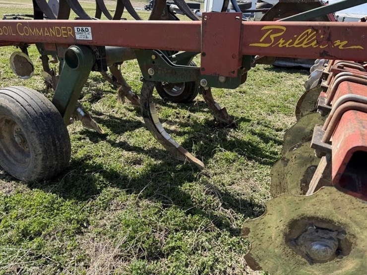 brillion-soil-commander-7-shank-deep-ripper-image-6