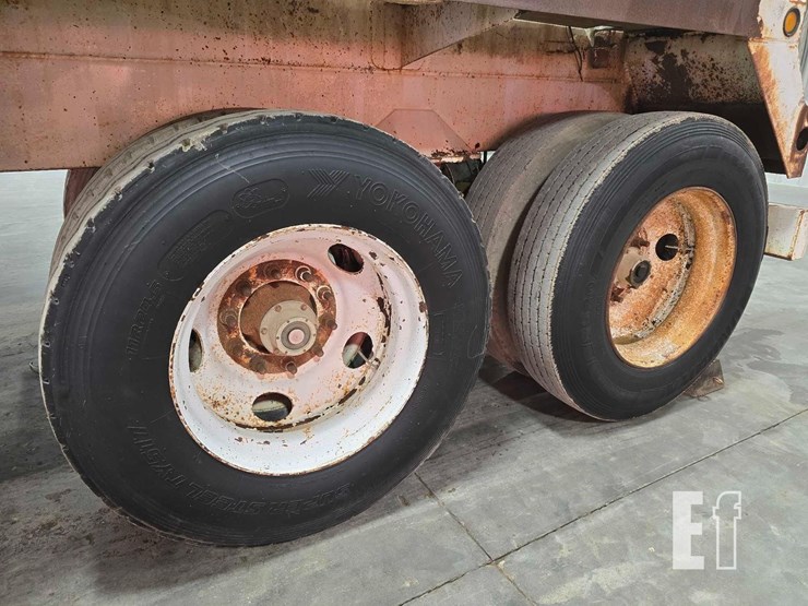 dragon-products-&-industries-vacuum-tank-trailer-image-16