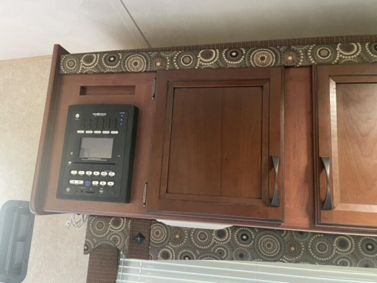 2014-forest-river-26’-puma-toy-hauler-rv-travel-image-19