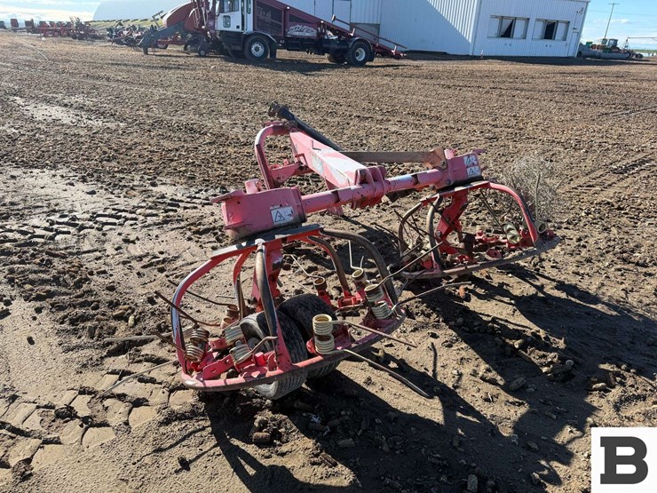 simak-hm-300-tedder-image-3