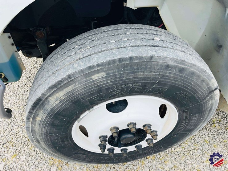 2015-international-durastar-4300-image-13