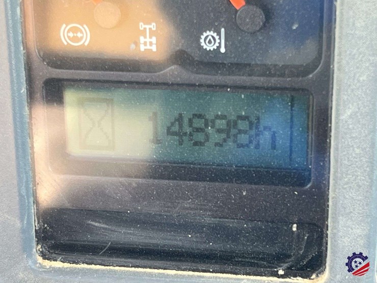 2010-volvo-a40e-image-90