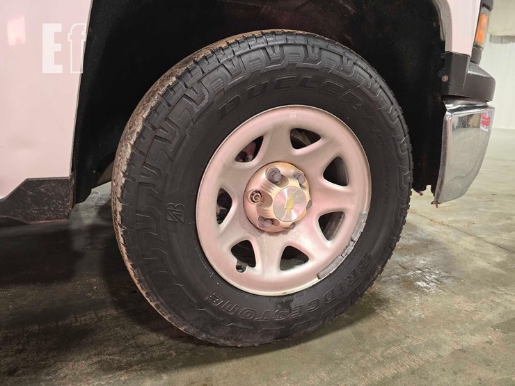 2015-chevrolet-silverado-1500-image-23