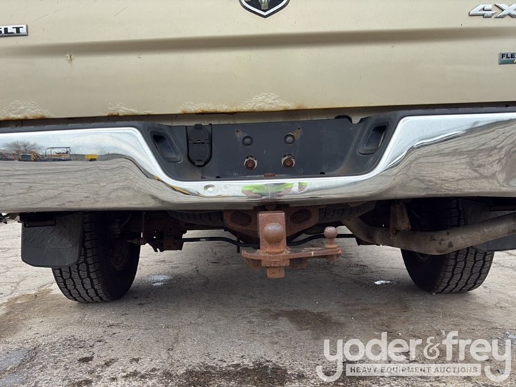 2011-dodge-ram-1500-image-17