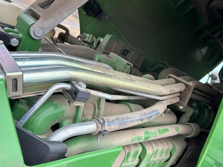 2014-john-deere-8320r-image-20