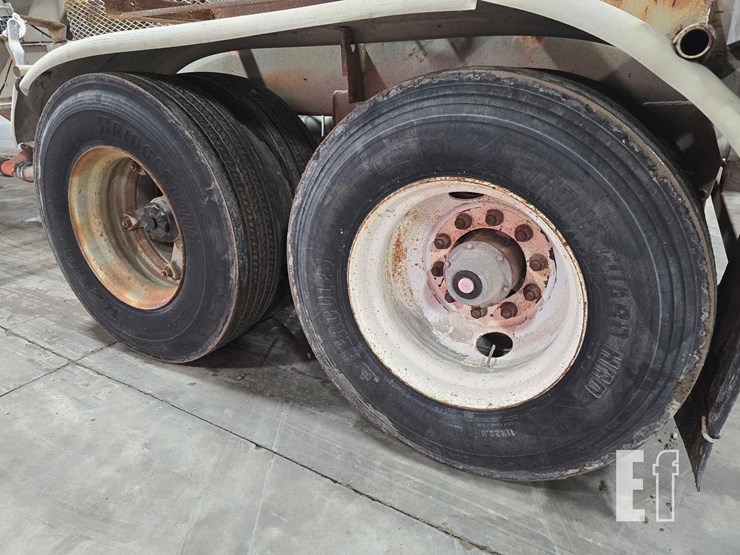 41-foot-tank-trailer-image-17