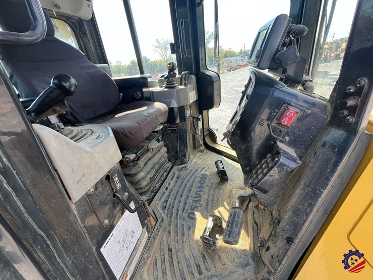 2018-komatsu-d51exi-24-image-59