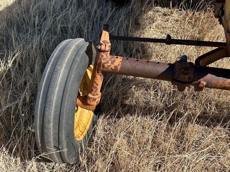 minneapolis-moline-m602-image-17