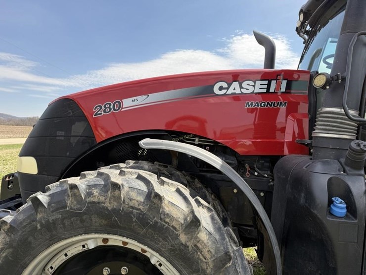 2017-case-ih-mx280-afs-magnum-tractor-image-24