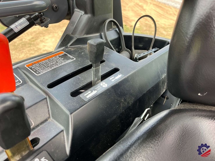 2022-kubota-lx2610hsd-image-83