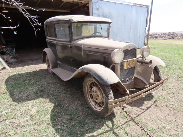 1930-ford-2dr-sedan-image-14