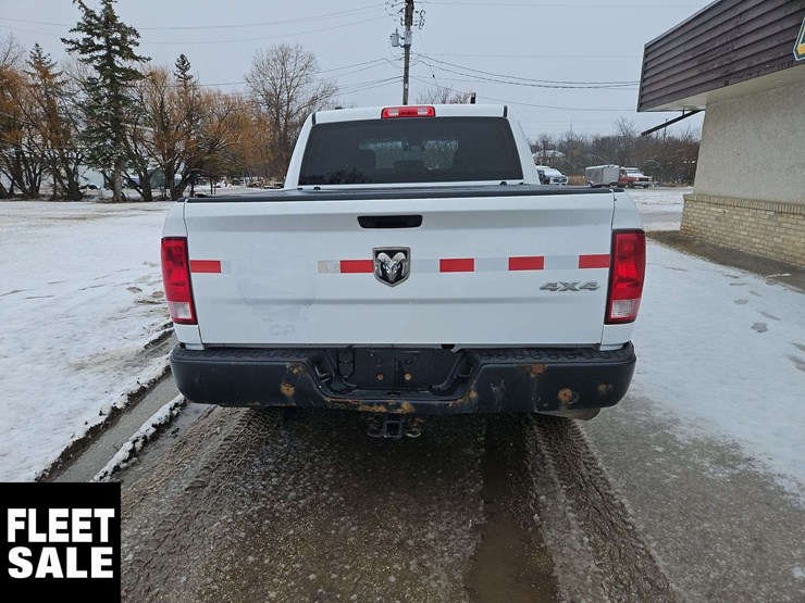 2019-ram-1500-classic-image-8