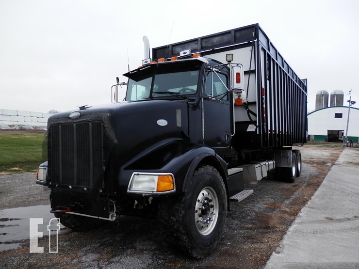 1999-peterbilt-385-image-2
