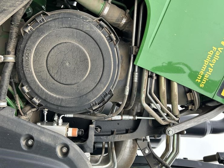 2014-john-deere-8320r-image-49