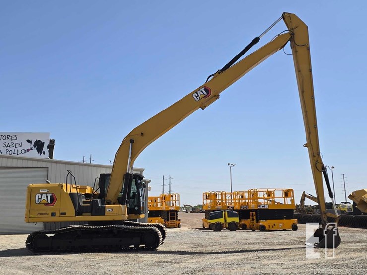 2020-caterpillar-326-image-6