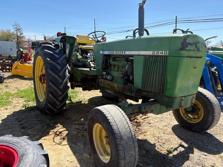 john-deere-2840-image-4