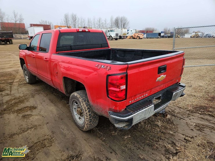 2019-chevrolet-silverado-2500hd-image-2