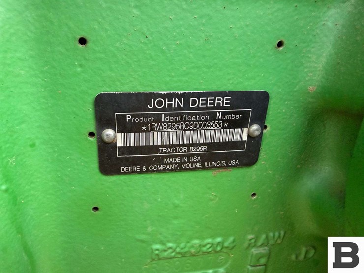 2014-john-deere-8295r-image-45
