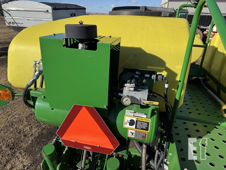 john-deere-1770-image-95