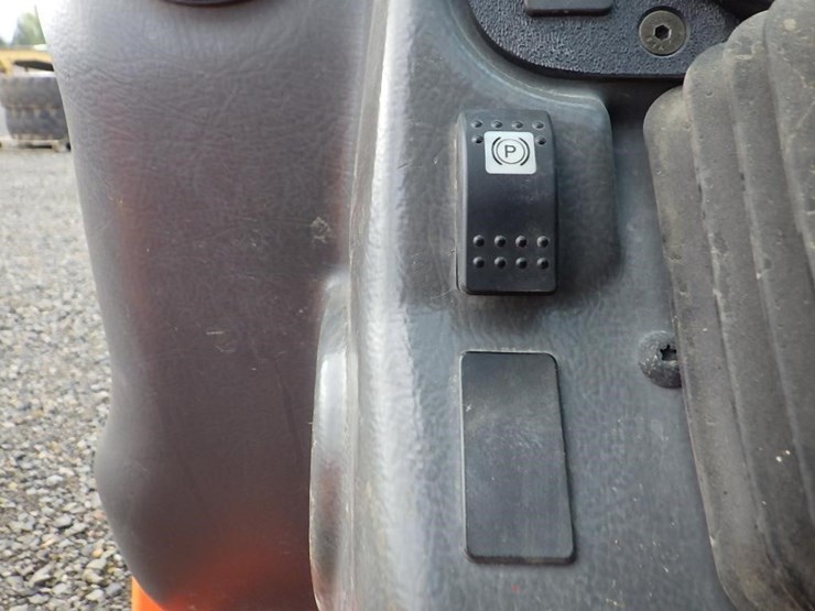 2017-jlg-g5-18a-image-28