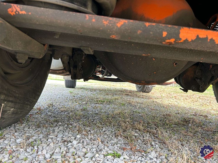 2005-kenworth-t300-image-35