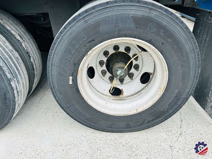 vanguard-53-ft-image-18