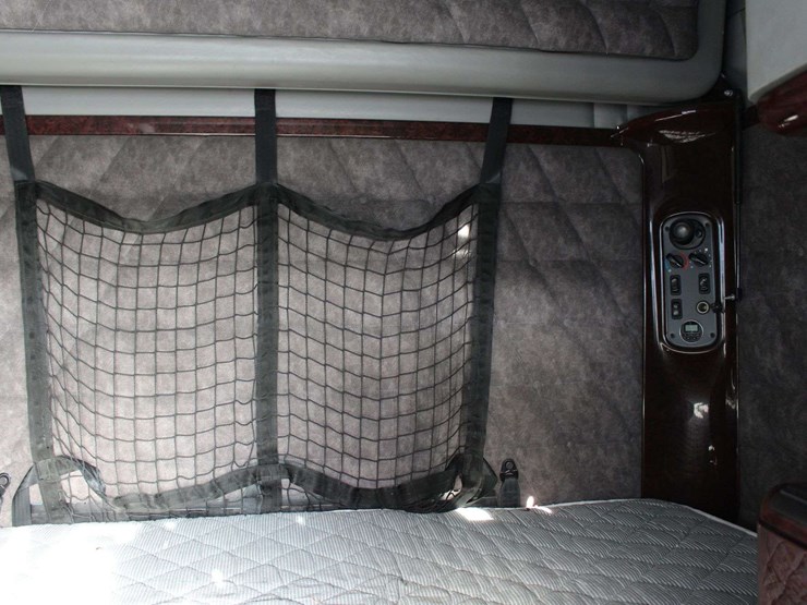 2018-freightliner-glider-3alxfbcg5jdju6490-mileage:-878554-image-38