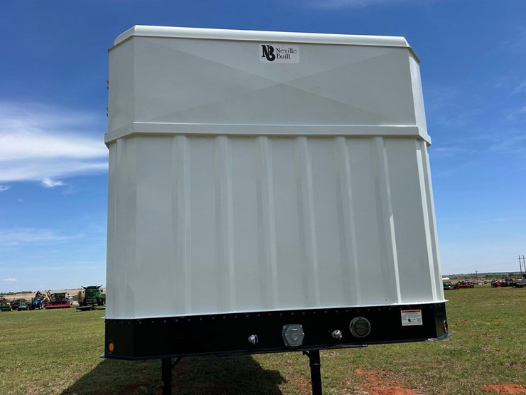 2013-neville-trailer-image-10