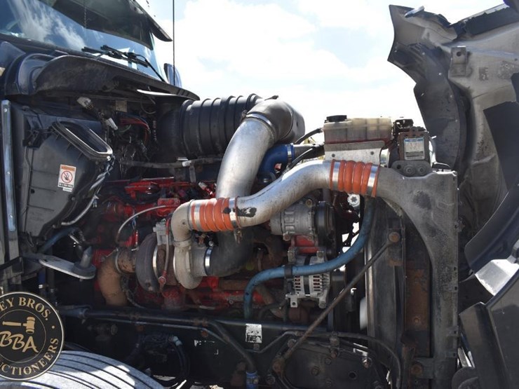 2013-kenworth-t660-image-28