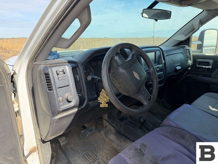 2017-chevrolet-silverado-2500-image-22