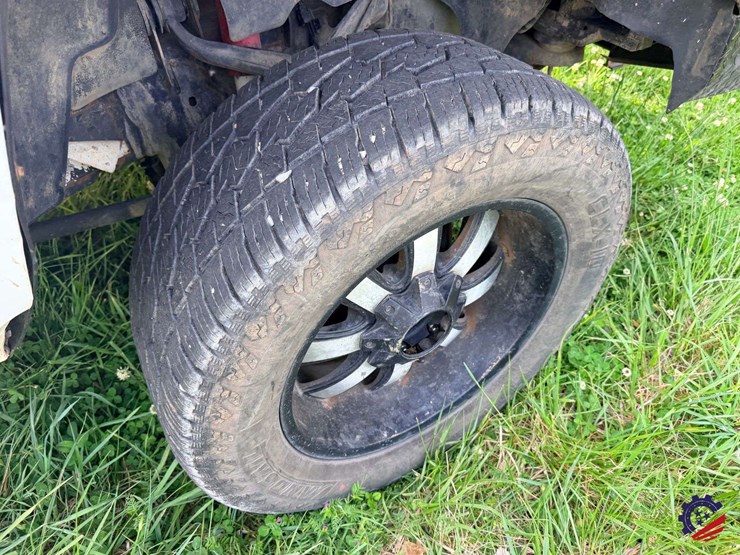 2012-chevrolet-silverado-2500hd-image-17