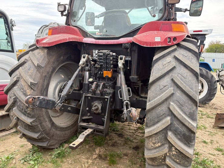 case-mxu125-tractor-image-13