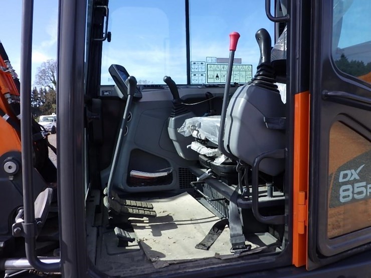 2023-develon-dx85r-3-hydraulic-excavator-image-42