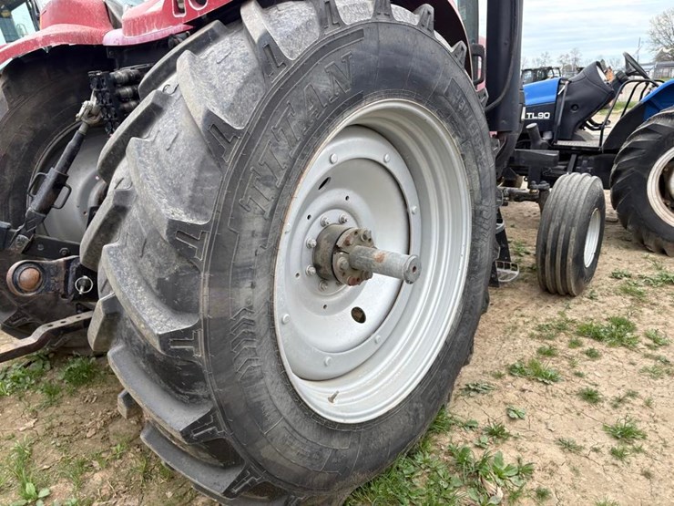 case-mxu125-tractor-image-7