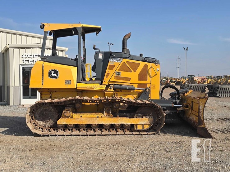 2016-deere-700k-lgp-image-6