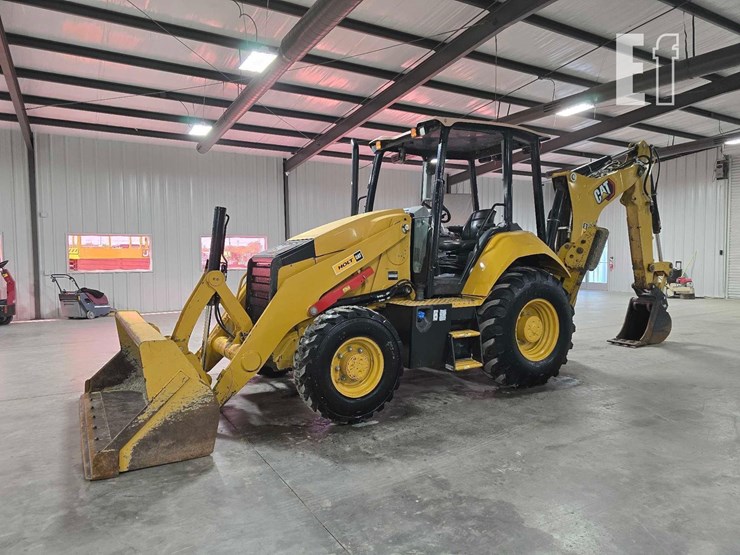 2022-caterpillar-416-image-1