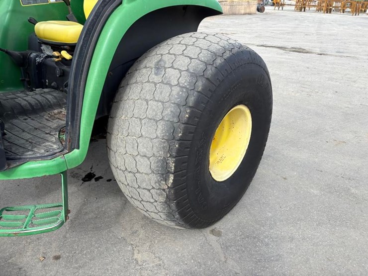 john-deere-4320-image-14